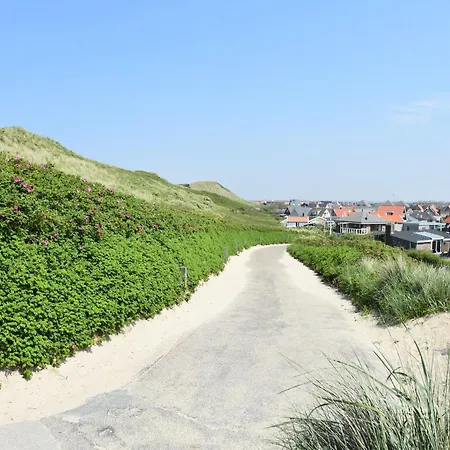 Near Groote Keeten Beach, Cleaning Included Appartement *